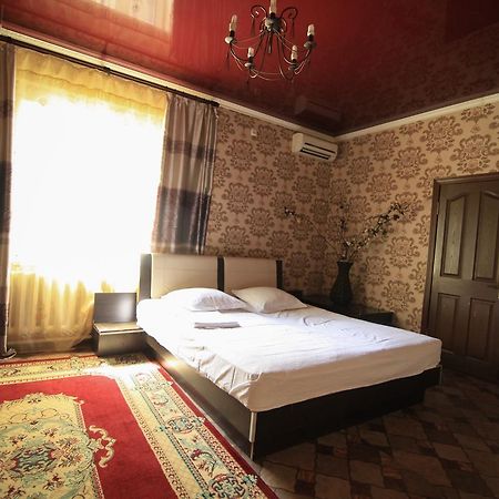 Carzone Motel Bishkek Exterior photo